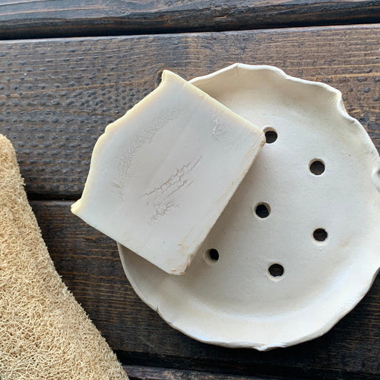 Handmade ceramic self draining soap dish